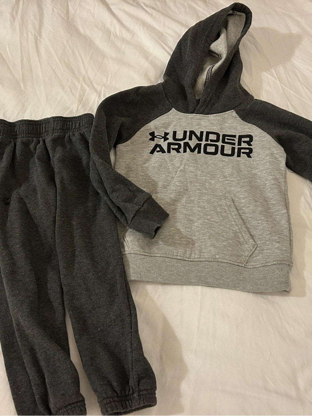 Under Armour Boys Gray & Charcoal Hooded Sweatshirt and Joggers Set
